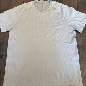 lululemon athletica Men’s Metal Vent Tech Short-Sleeve Shirt